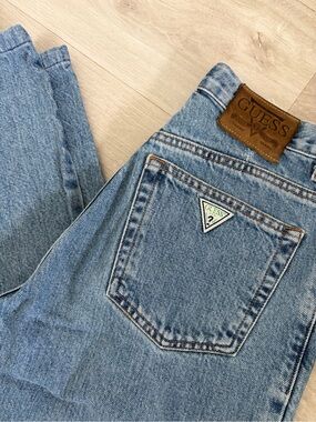 GUESS Light Wash Relaxed Denim Jeans